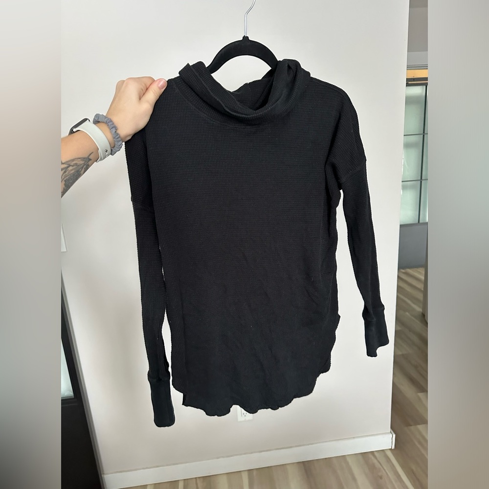 Aritzia Waffle Knit Turtle Neck Sweater